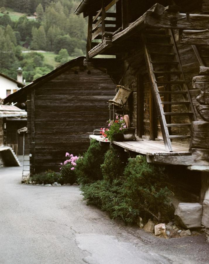 Hotel Dents De Veisivi Hauderes ภายนอก รูปภาพ